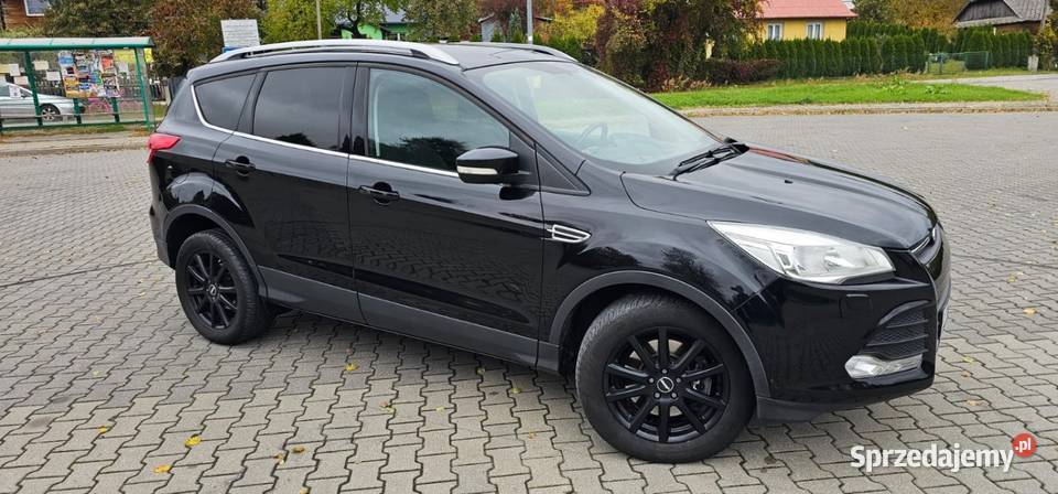 Świeżo sprowadzony Ford Kuga z 2014 roku czujnik zmierzchu
