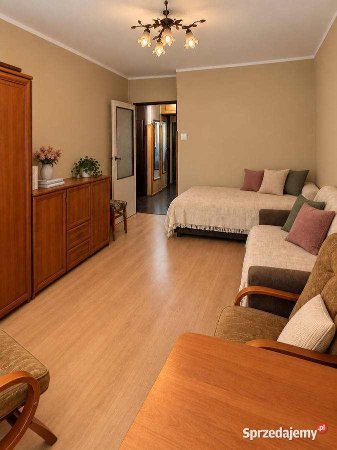 3 pokoje 478 m 1 piętro balkon piwnica Wieliczka sprzedam