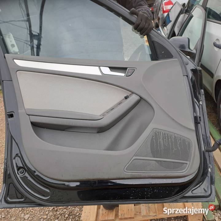 Audi A4 B8 Avant Kombi drzwi kompletne kod Jastrzębie-Zdrój
