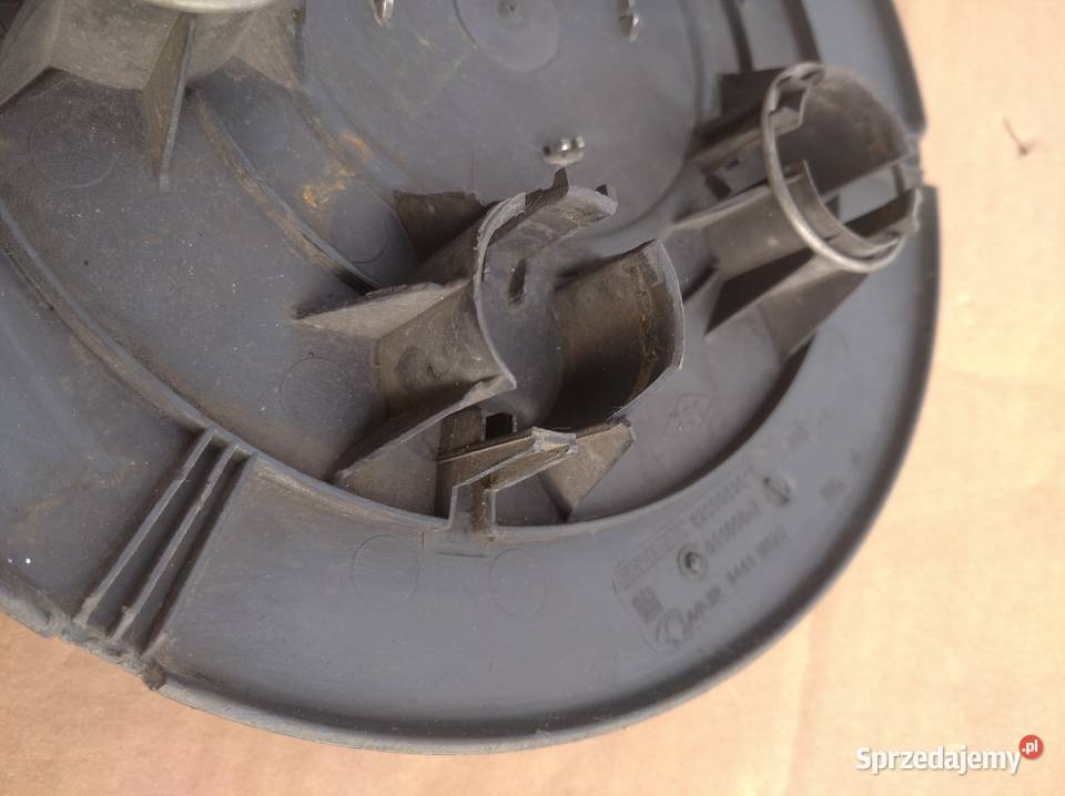 Dekielek kołpak Vivaro 8200069016 osobowe Chojnów