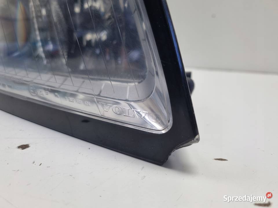 Volvo S40 II V50 LIFT PRZEDNIA LAMPA PRAWA prawy Janów