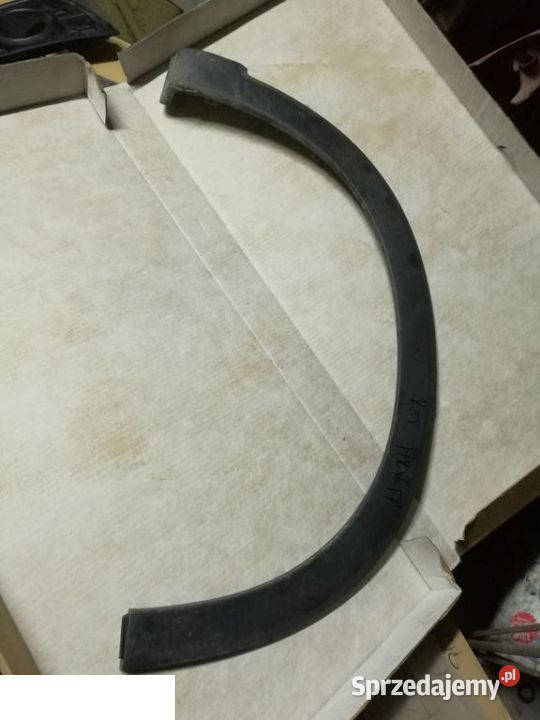 HONDA HRV 2016 LISTWA PRAWY TYŁ Kozubszczyzna