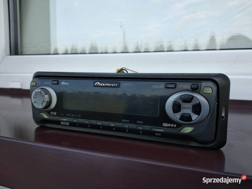 Radio samochodowe Pioneer DEH 2460R ramka kostka łódzkie Sieradz