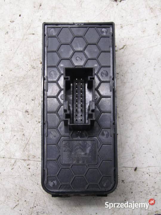 PANEL PRZEŁĄCZNIK SZYB LEWY PRZÓD CITROEN C3 III osobowe Osłony i zaślepki sprzedam