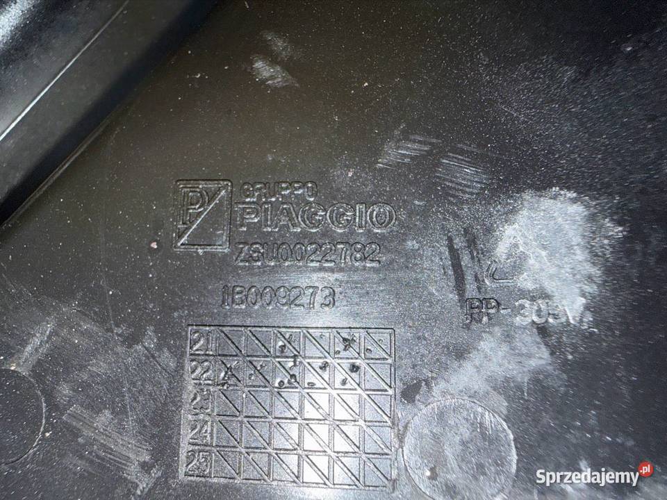 Podszybie mocowanie szybki Aprilia SR GT 125 wielkopolskie Ostrów Wielkopolski