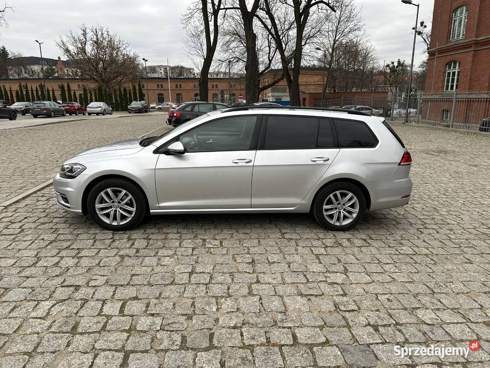 Golf VII Kombi 19 16 tdi Comfortline Olsztyn
