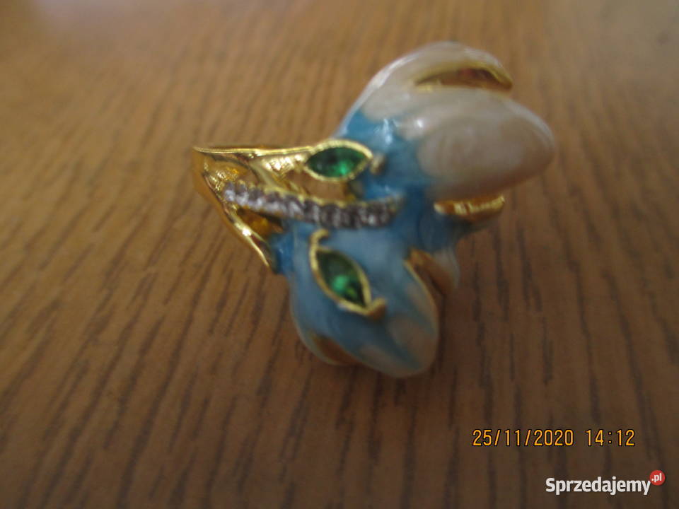 pierscionek z kwiatkiem emalia 8151 mm