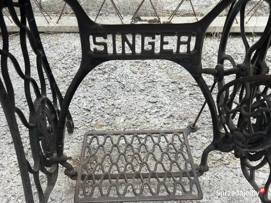 Stara maszyna do szycia znanej firmy SINGER