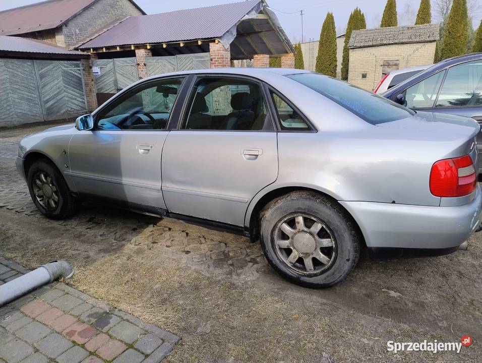 Sprzedam Audi a4 B5 16 benzyna nieuszkodzony Lubartów