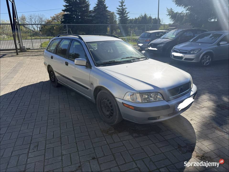 Volvo v40 2001r 18 benzyna Ostrów Wielkopolski sprzedam