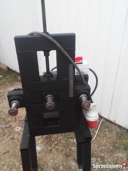 Giętarka walcarka do profili rur hala łukowa Biznes i Przemysł