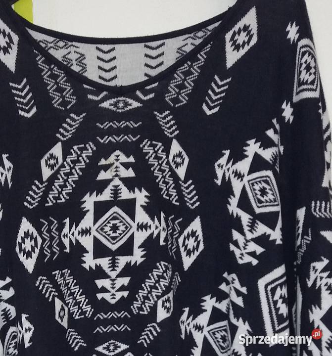 Ponczo z delikatnej dzianiny rozmiar uniwersalny Wkładane przez głowę  Gliwice sprzedam