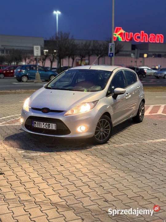 Ford Fiesta Mk7 125 benzyna Niski Przebieg 143 60KM Wrocław sprzedam