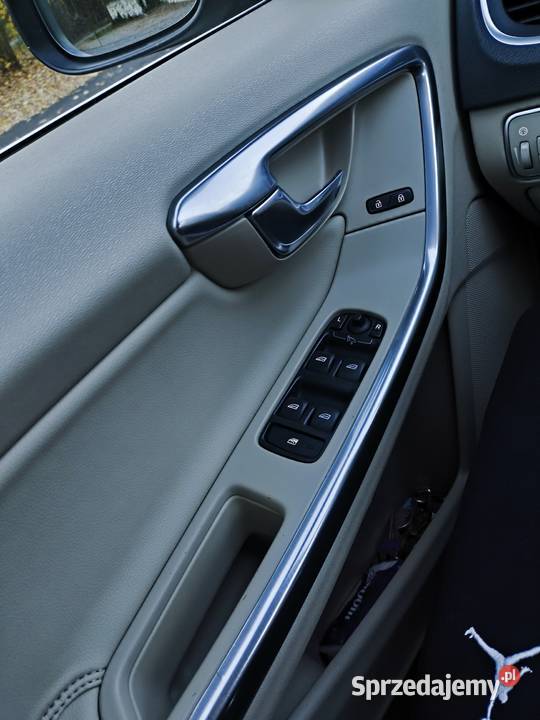 Volvo s60 nieuszkodzony Leokadiów