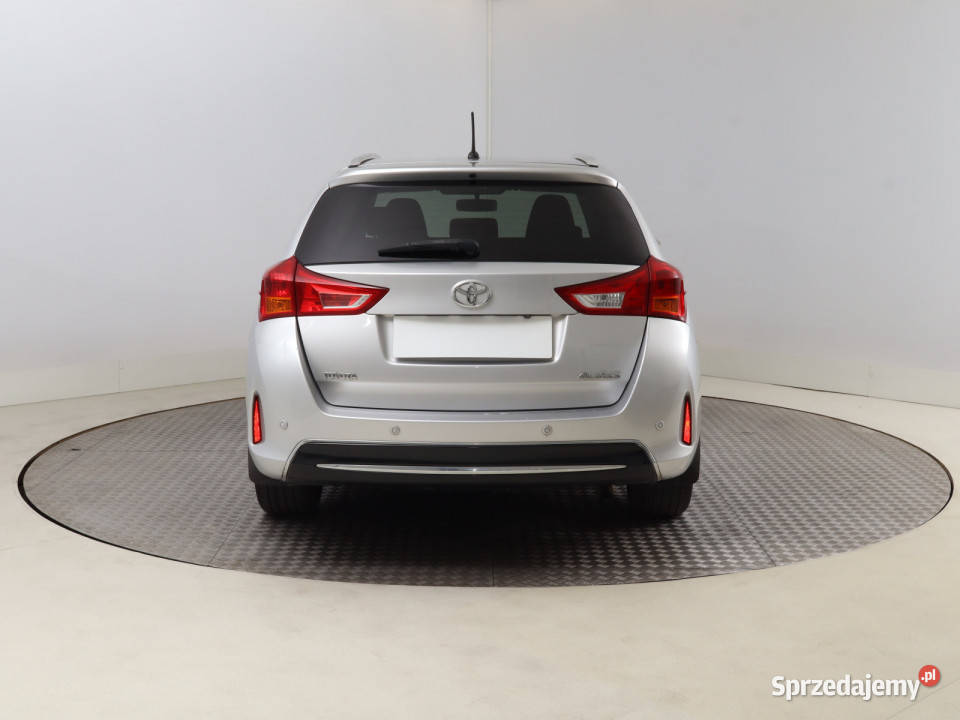 Toyota Auris 14 D4D Rok produkcji 2014 Bielany Wrocławskie