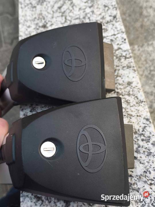 Bagażnik Toyota RAV 4 dachowy na relingi belki V Warszawa