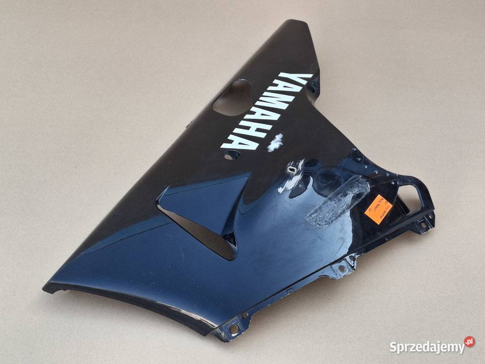 YAMAHA R1 0001 PŁUG PRAWY OWIEWKA BOCZEK OSŁONA sprzedam