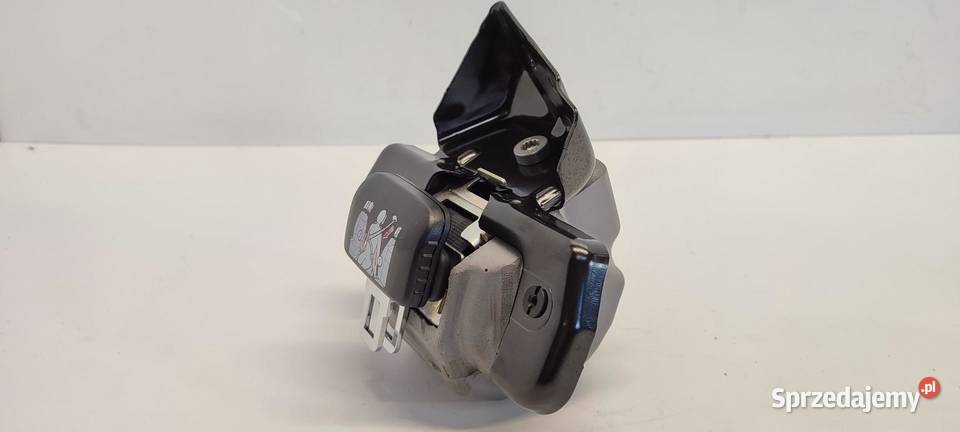 SKODA KAROQ PAS BEZPIECZEŃSTWA ŚRODKOWY TYŁ