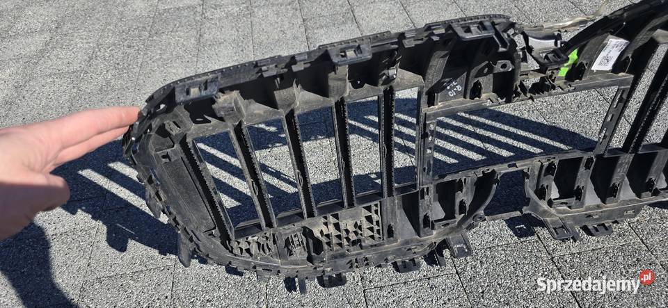 BMW i7 G70 Nerki Grill 5A3DB03 Katowice 2022 osobowe