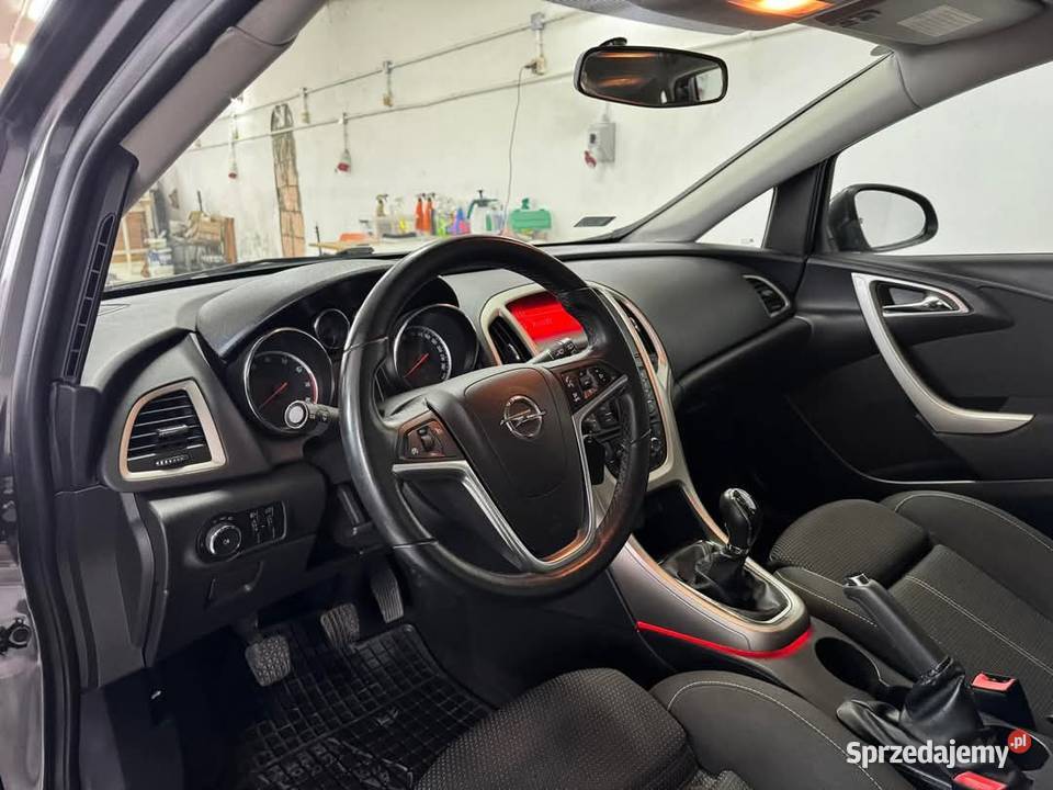 Opel Astra 2010r 14 Benzyna 168 przebieg Stan Bojanowo