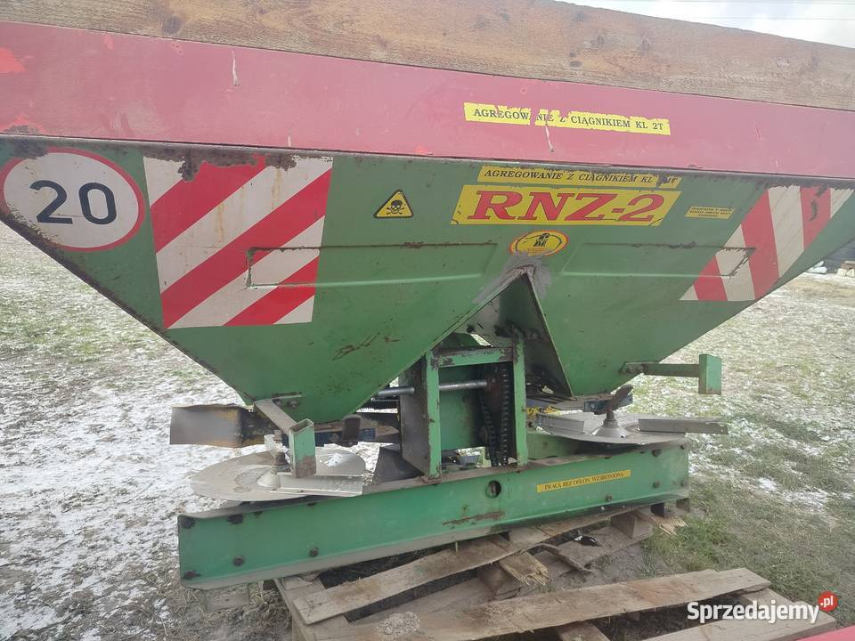 Rozsiewacz nawozu Unia Brzeg rnz2 1000l uszkodzony Rozsiewacze nawozów Wymokłe