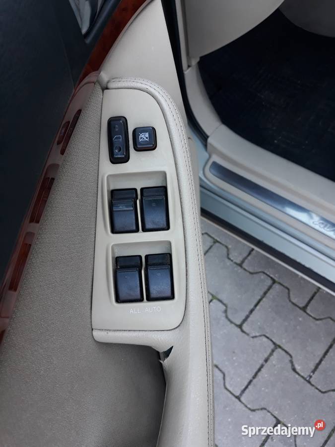 TOYOTA AVENSIS 20VVTi 147SALON POLSKA 4/5 Avensis łódzkie Zgierz