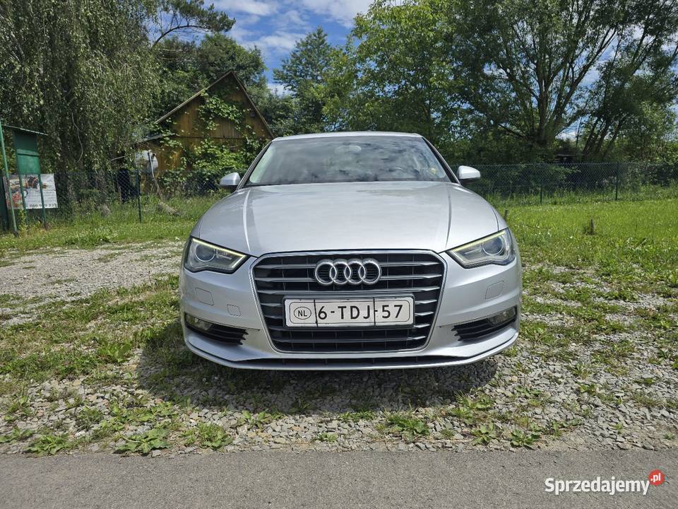 Audi a3 benzyna 140koni 1 własciciel nowosci lakier metallic sprzedam