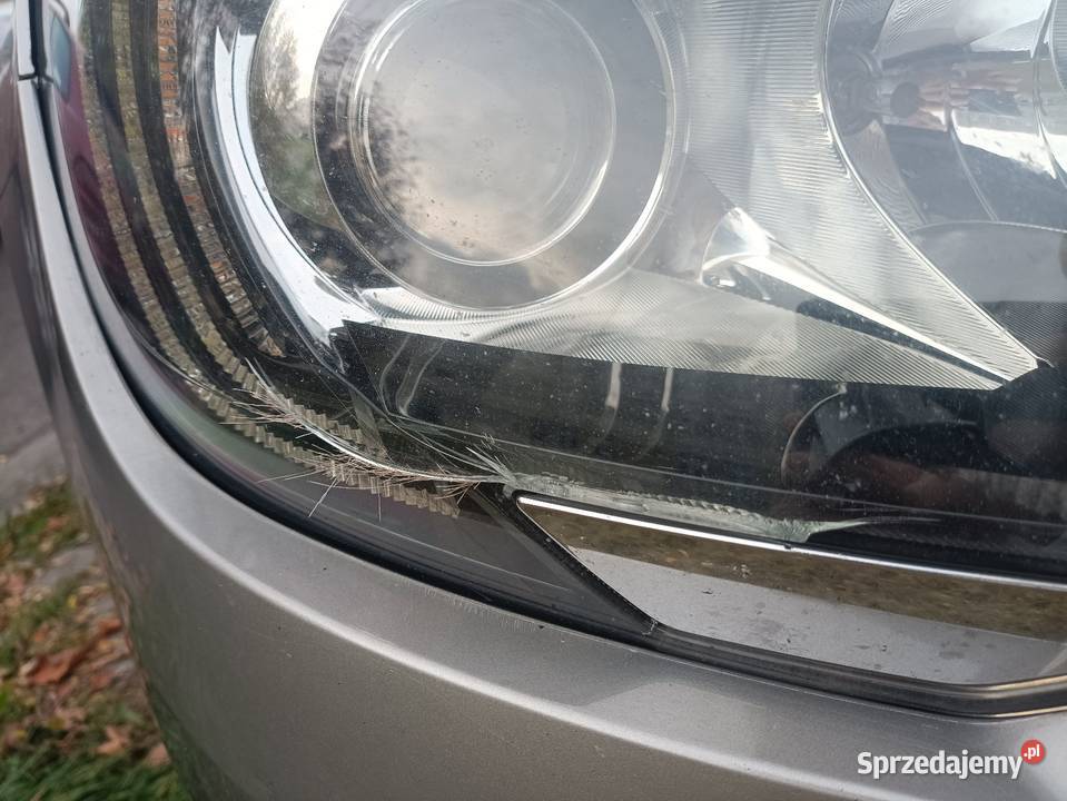 Reflektor prawy skoda superb 2 FL