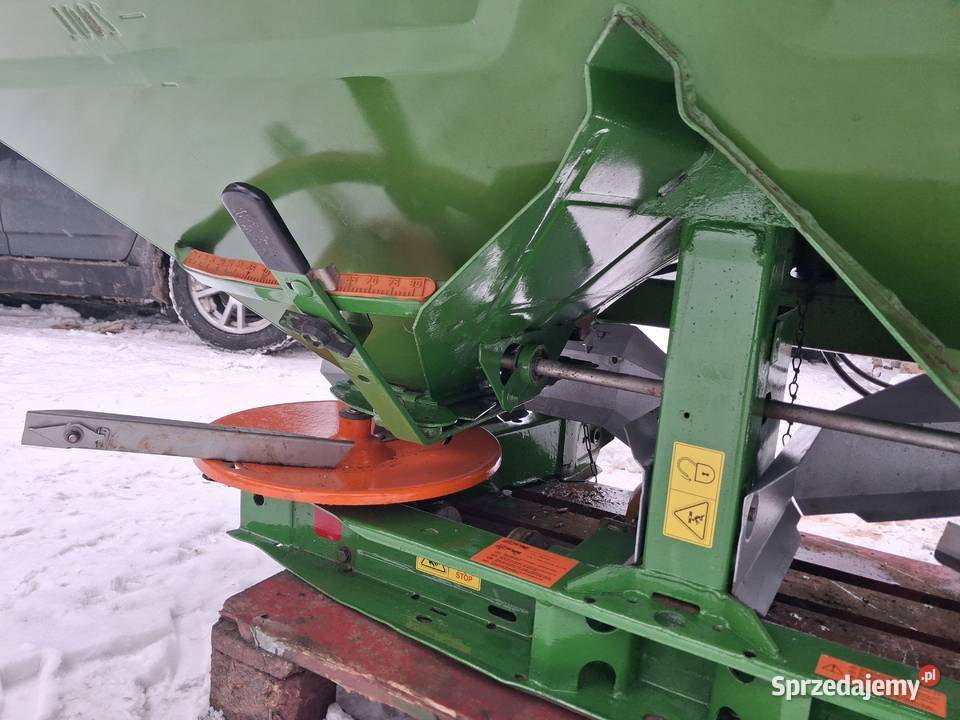 Rozsiewacz nawozu Amazone Nowosielce