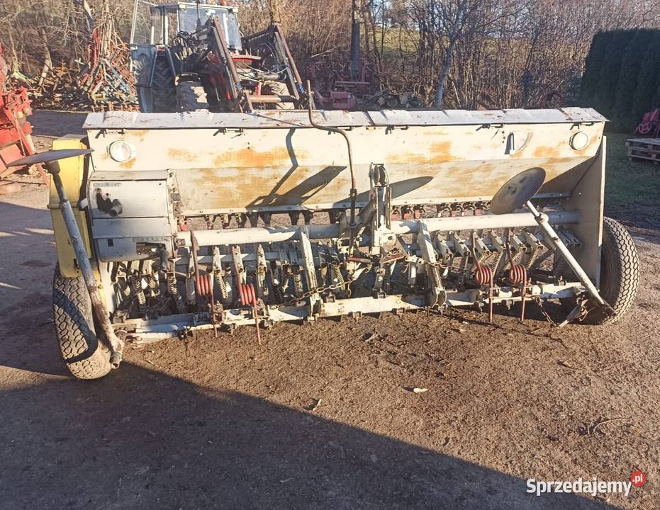 Siewnik zbożowy Poznaniak na docisku Pisarzowa