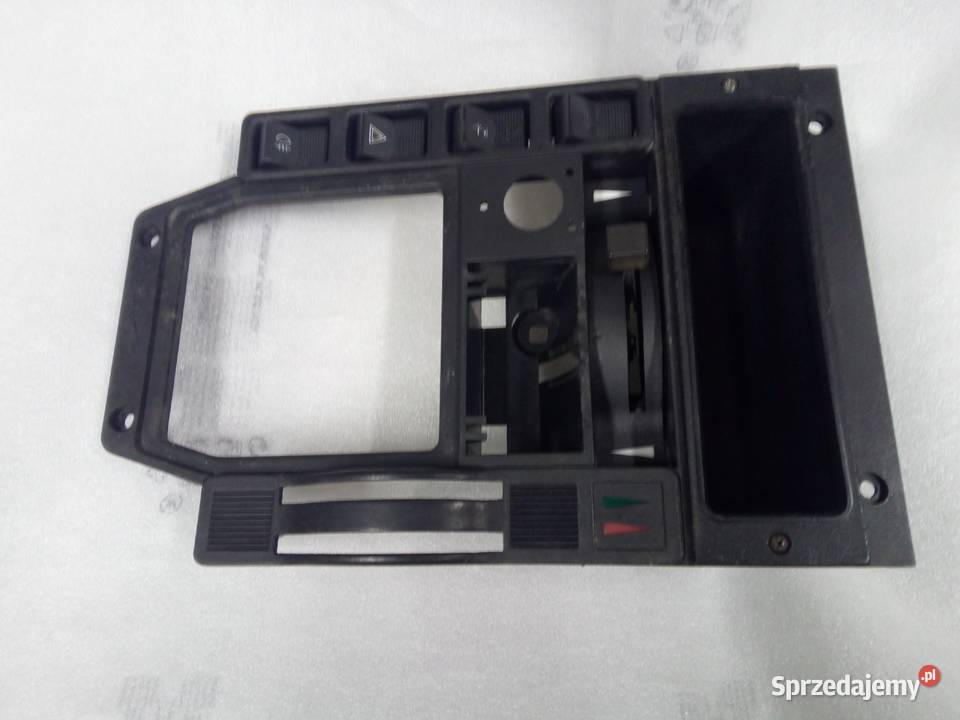 Polonez Borewicz panel kokpit konsola z 1979r Rok produkcji 1979 Części samochodowe Przemyśl