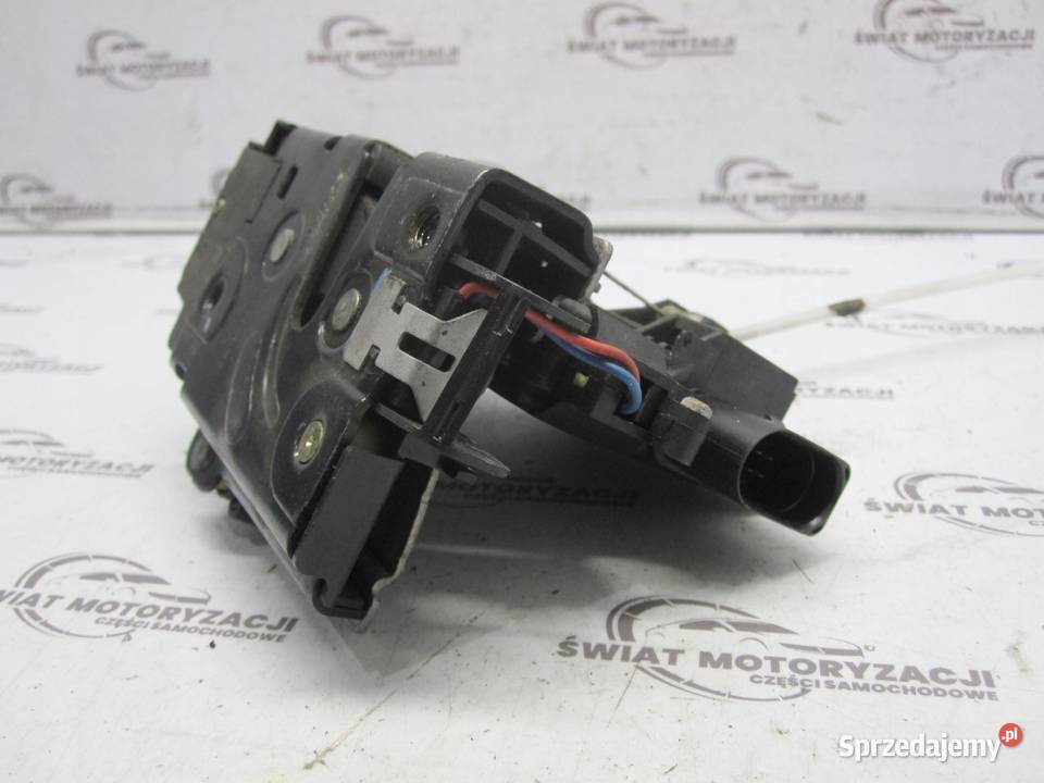 AUDI TT I 8N zamek lewy przód 8N2837015B