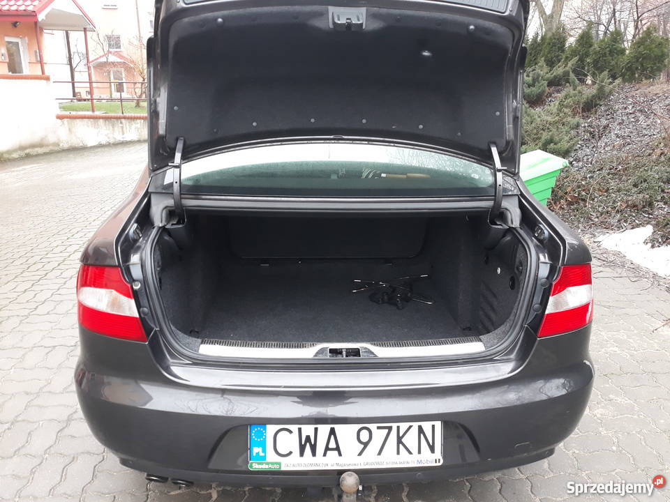 Skoda SUPERB SEDAN Elegance 19 TDI 85 KW Škoda