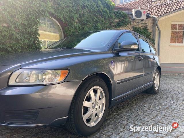 Volvo V50 D3 2011 automat 150 Salon Polska Jasień