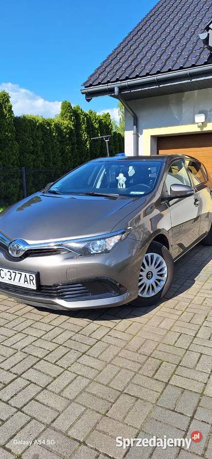 Toyota Auris Rok produkcji 2016 Auris Częstochowa