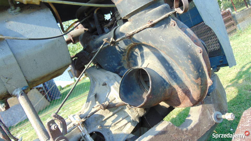 Traktor z silnikiem malucha Harklowa