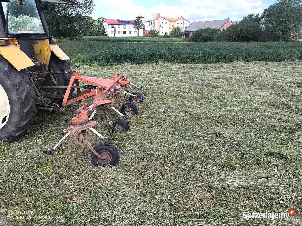 Przetrzasacz pokosów zgrabiarka DeutzFahr Goraj