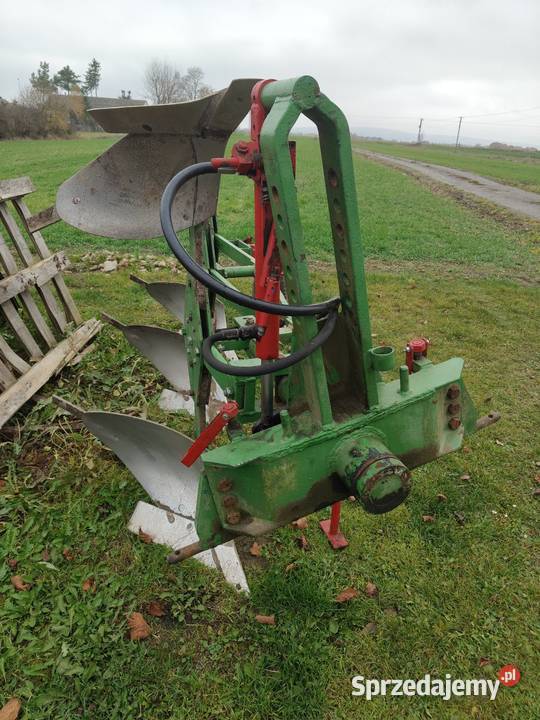 Pług obrotowy 3 skibowy