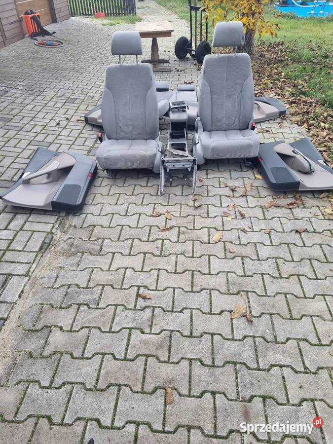 Tapicerka volkswagen Passat B6 kombi fotele