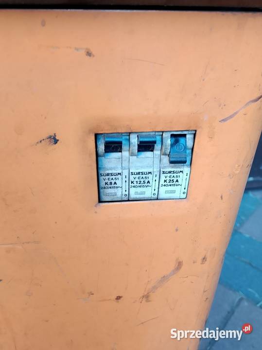 BOSCH SL48100E ładowarka prostownik z rozruchem Nowy Tomyśl sprzedam