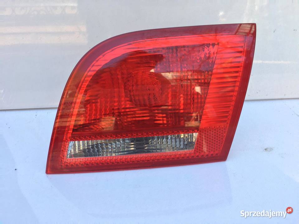 AUDI A3 SPORTBACK PRAWA LAMPA W KLAPĘ Ostroróg