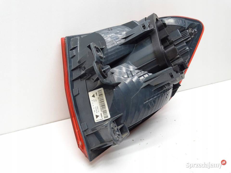 LAMPA LEWY TYŁ LEWA TYLNA W BŁOTNIK 7372783 BMW