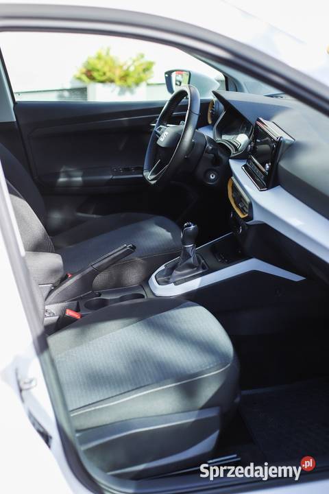 Seat Arona Pierwszy właściciel bezwypadkowy asystent parkowania Arona sprzedam