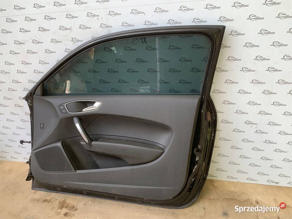 AUDI A1 8X drzwi prawe przód Kielce