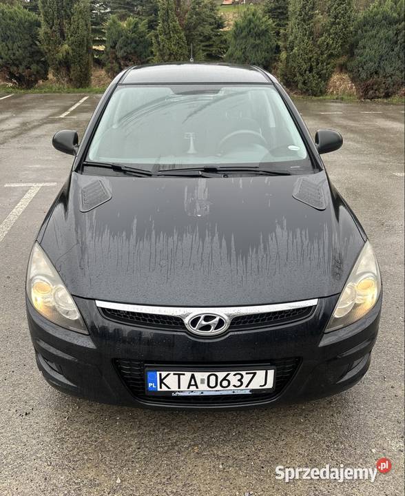 Hyundai i30 14 gaz 2010r VAT marża podkarpackie