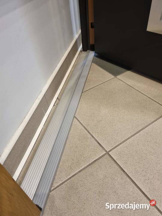 Drzwi stalowe Wikęd 80 P na zew Czarnewinchester Kielce sprzedam