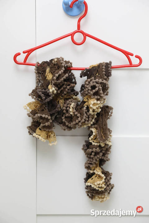 Fikuśny szal z mięciutkiej wełny 110 Kielce