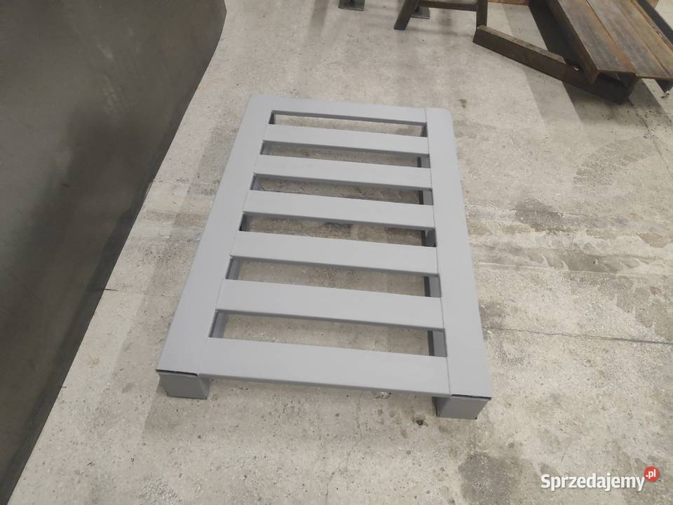 Paleta stalowa z płozami niezbędna na magazynie Kielce