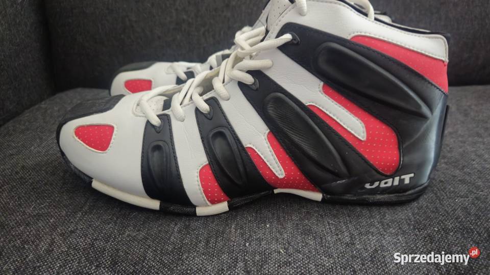 Buty do koszykówki skóra ekologiczna kujawsko-pomorskie Nowe
