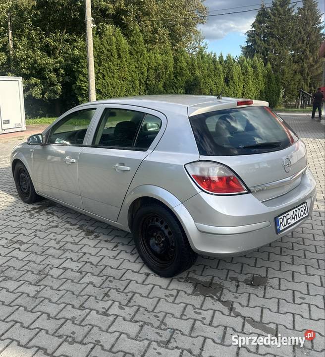 Opel Astra H 17 diesel 2005r Klima Hatchback Pilzno sprzedam
